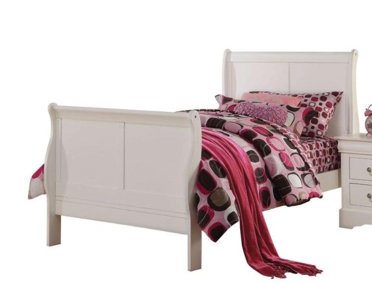 Photo 1 of 24515t-hf Acme Furniture Louis Philippe Iii - Real White Real White Low Profile Twin Bed
