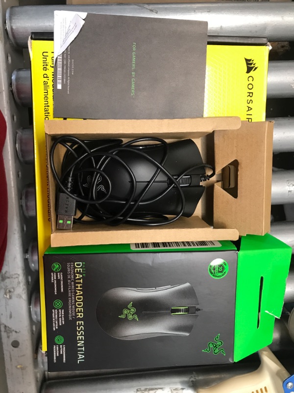 Photo 2 of Mouse Gamer Razer Deathadder Essential Preto - RZMODA33RT
