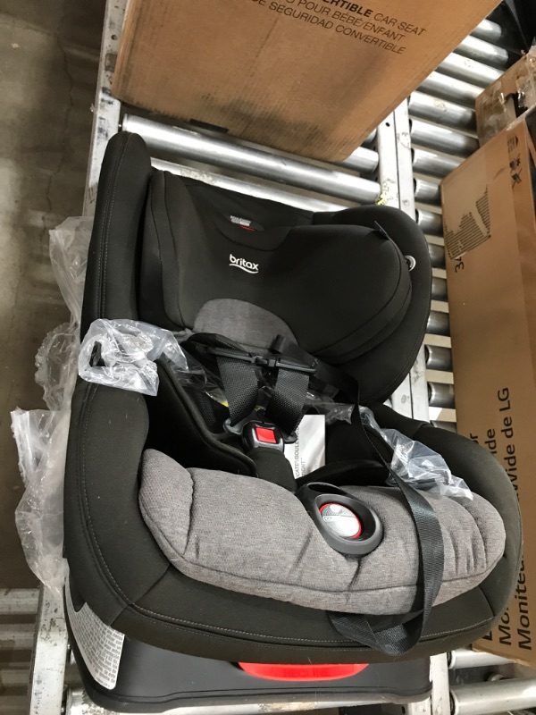 Photo 2 of Britax Boulevard ClickTight ARB Convertible Seat (1202982)
