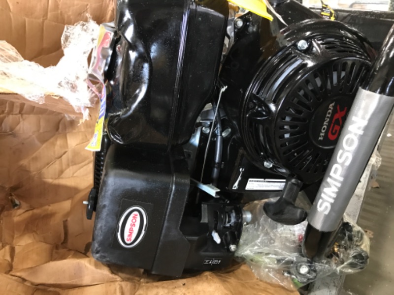 Photo 5 of **MINOR DAMAGE** SIMPSON Cleaning ALH4240 Aluminum Series 4200 PSI Gas Pressure Washer, 4.0 GPM, HONDA GX390 Engine, Includes Spray Gun and Extension Wand, 5 QC Nozzle Tips, 3/8-inch x 50-foot Monster Hose, (49 State)
