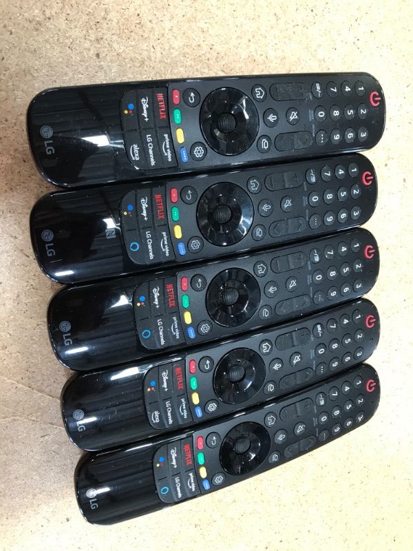 Photo 2 of (SCRATCHED ) pack of 5 Original. 3 MR22GA, 2 MR21GA, Magic Remote for Most 2022 LG TVs
