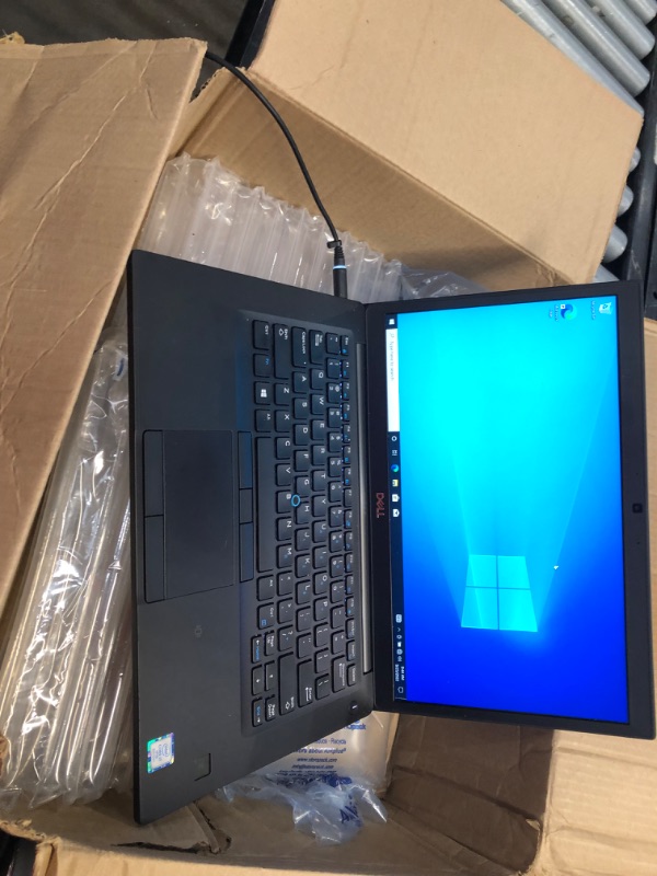 Photo 1 of Dell Latitude 7490 Intel Core i7-8650U 16GB DDR4 RAM, 512GB SSD 14" FHD Windows 10 Pro Laptop
