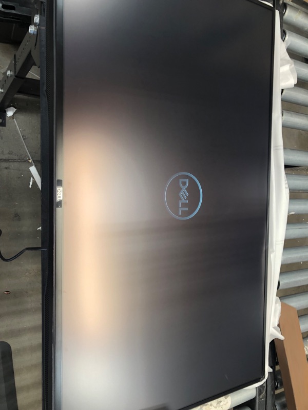 Photo 1 of NEW 
Dell U4320Q 43 Inch 2160p 4K UltraSharp, IPS Thin Bezel Monitor, HDMI, DisplayPort, USB-C, VESA Certified, Black

