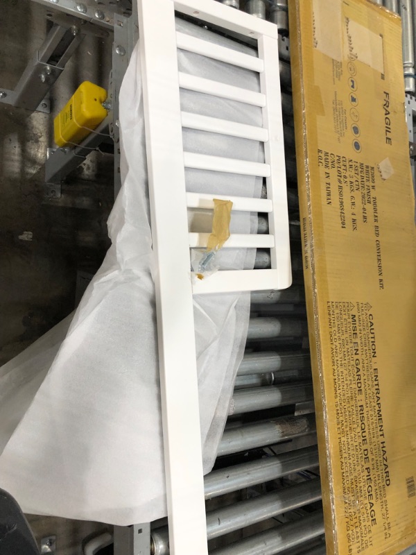 Photo 1 of DaVinci Toddler Bed Conversion Kit (M3099) in White
