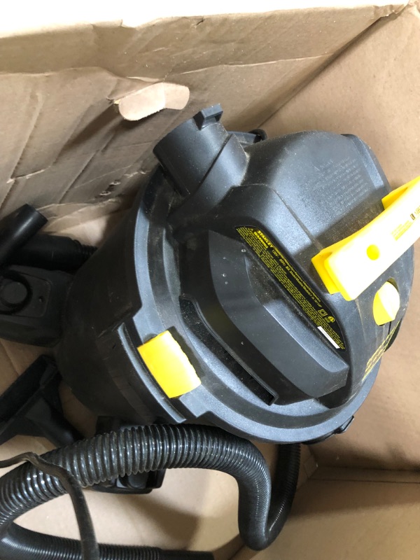 Photo 3 of NON FUNCTIONAL / PARTS
Stanley 6 gal. Poly 4-Peak HP Wet/Dry Vacuum SL18116P