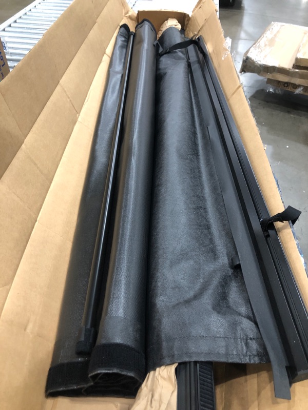 Photo 6 of ** Has Bent***
Gator ETX Soft Roll Up Truck Bed Tonneau Cover | 139845 | Fits 2021 - 2022 Ford F-150 6' 7" Bed (78.9'')
