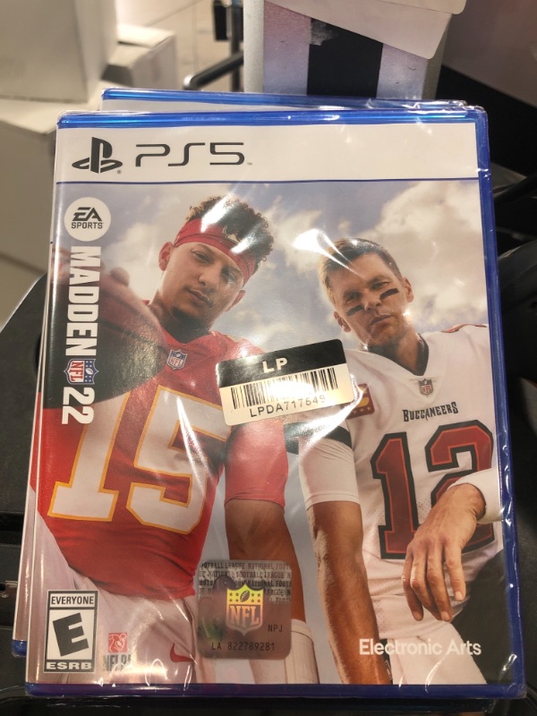 Photo 2 of Madden NFL 22 - PlayStation 5

