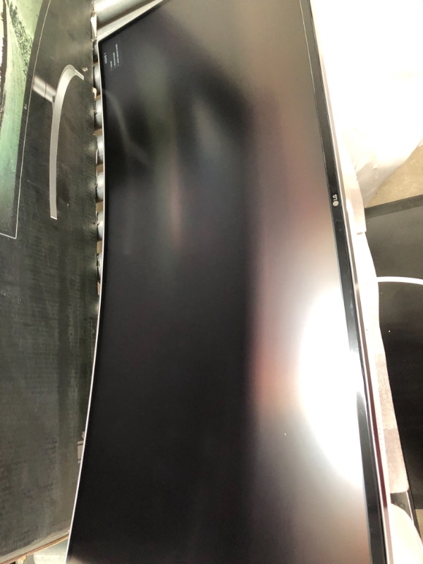 Photo 4 of **BROKEN CONNECTOR**

LG 38WK95C-W 38-Inch Class 21:9 Curved UltraWide WQHD+ Monitor with HDR 10 (2018)
