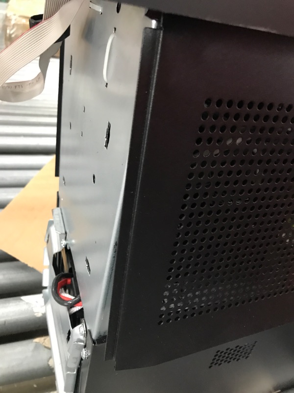 Photo 8 of **DAMAGED** APC 2200VA Smart UPS with SmartConnect, SMT2200C Sinewave UPS Battery Backup, AVR, 120V, Line Interactive Uninterruptible Power Supply black
