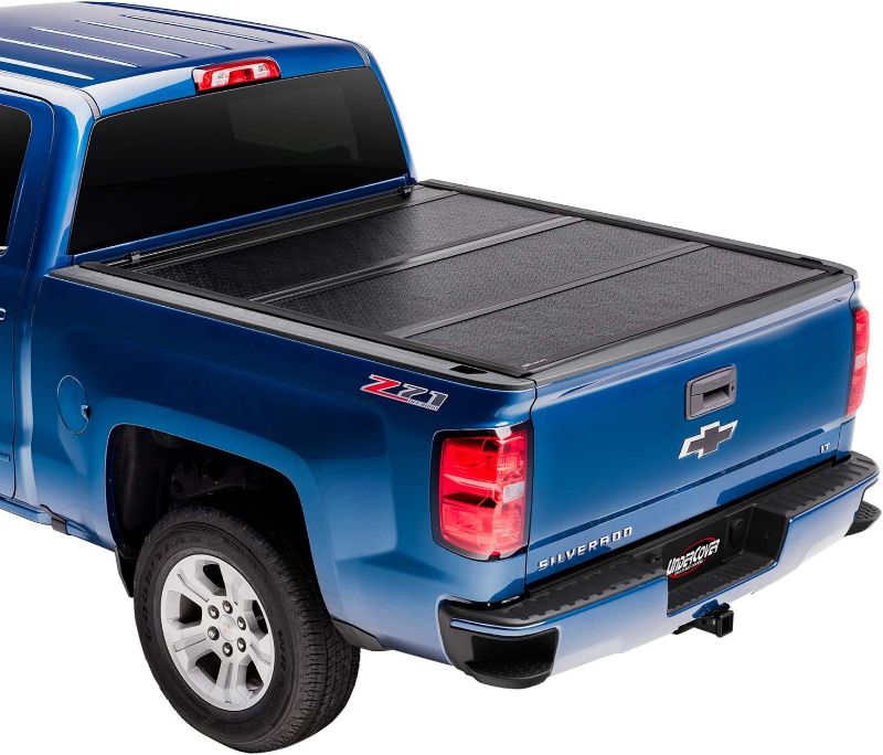 Photo 1 of **LIGHT DAMAGE** UnderCover Flex Hard Folding Truck Bed Tonneau Cover | FX21019 | Fits 2015 - 2020 Ford F-150 5' 7" Bed (67.1")
