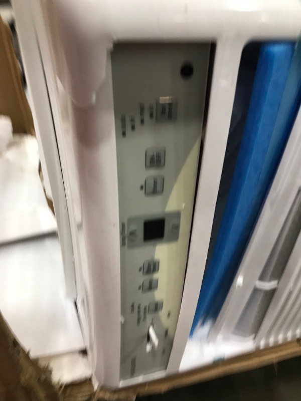 Photo 5 of **DAMAGED**MISSING PARTS**NON FUNCTIONAL* FRIGIDAIRE FFRS1022R1 10000 BTU 115-volt Slider/Casement Room Full-Function Remote Control Window Air Conditioner, 10,000, White
