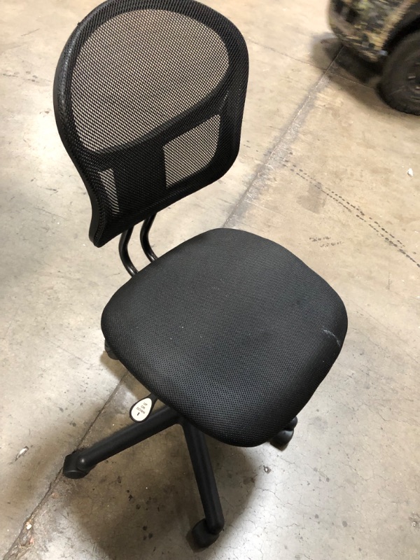 Photo 2 of mesh black office chair 