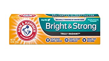 Photo 1 of ** EXPIRES AUG2022** NOT REFUNDABLE ARM & HAMMER Truly Radiant Whitening & Enamel Strengthening Fluoride toothpaste, Fresh Mint, 4.3 oz (Pack of 5)
