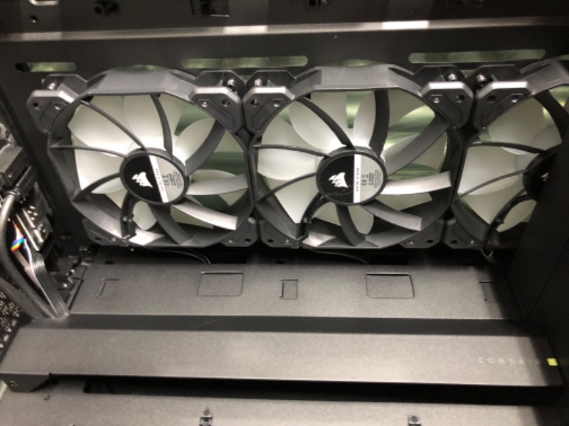 Photo 7 of Corsair iCUE 4000X RGB Mid-Tower ATX PC Case - Black
