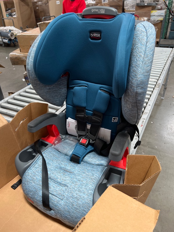 Photo 2 of Britax Grow with You ClickTight Harness-2-Booster Car Seat, Seaglass , 26.5x17.75x25 Inch
