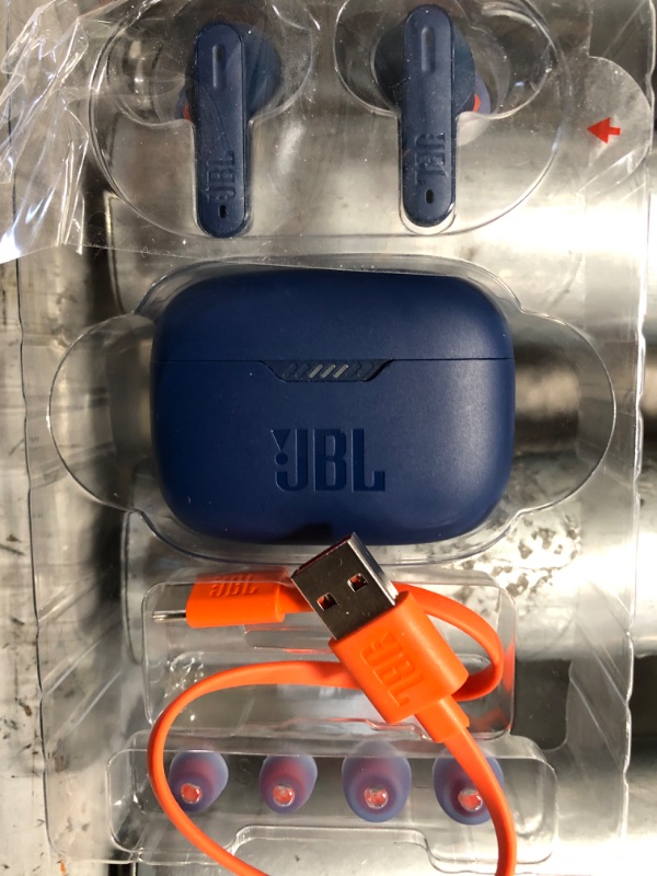 Photo 2 of JBL Tune 230 Noise Canceling True Wireless Bluetooth Earbuds

