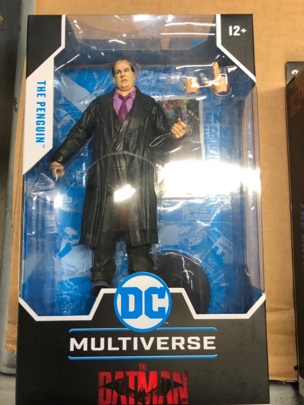 Photo 2 of DC Comics Multiverse The Batman (Movie) – The Penguin 7" Action Figure

