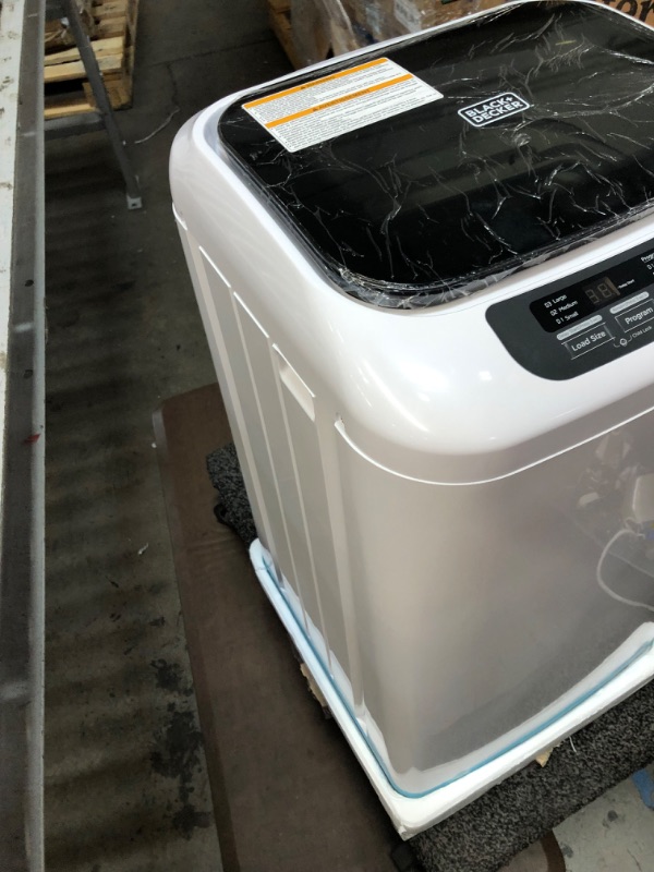 Photo 1 of BLACK+DECKER BPWH84W Washer Portable Laundry, White, 0.84 Cu. Ft.

