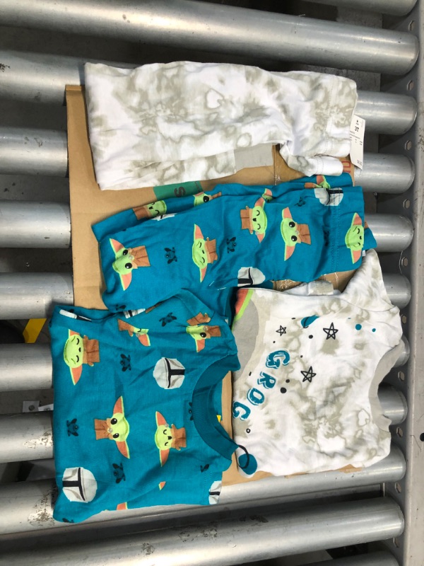 Photo 2 of Toddler Boys' 4pc Star Wars Baby Yoda Snug Fit Top and Pants Pajama Set - 18M.
