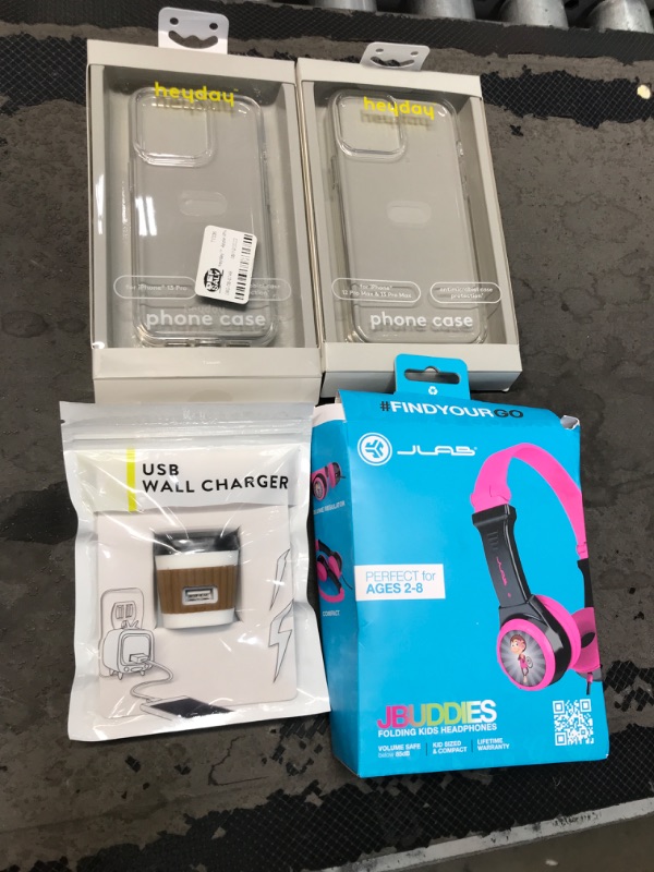 Photo 1 of BUNDLE OF CASES/ WALL CHARGER AND EARBUDS