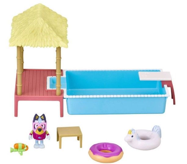 Photo 1 of Bluey Pool Time Playset

