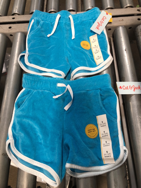 Photo 2 of 2 PACK
Girls' Loop Terry Shorts - Cat & Jack™
SMALL