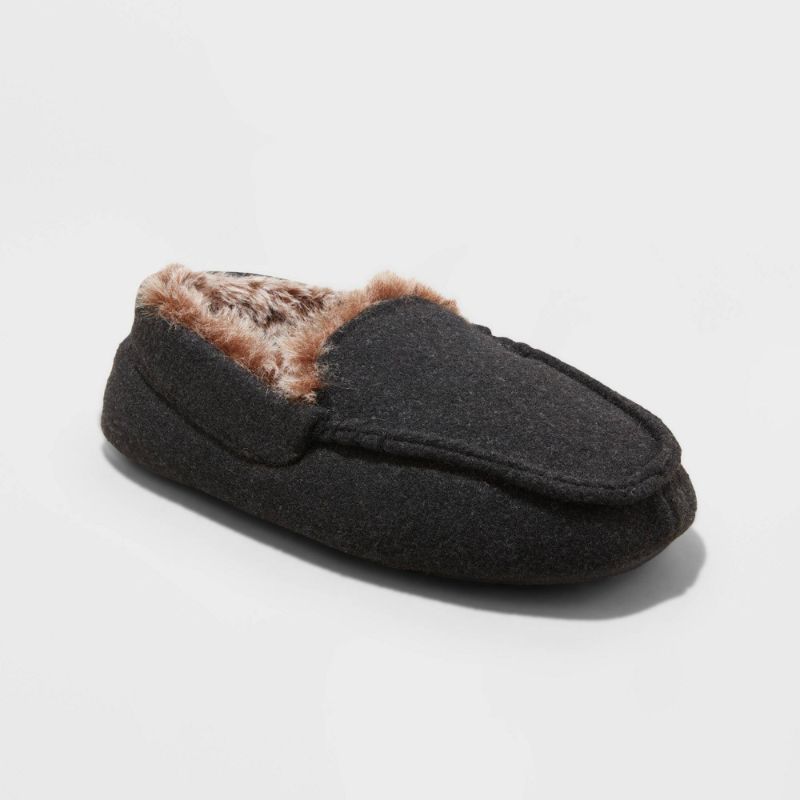 Photo 1 of 2 of - Boy's Cat & Jack slippers size M (7/8) and L (9/10) 