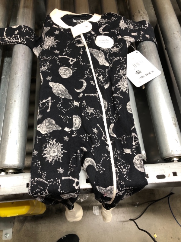 Photo 2 of Burt's Bees Baby® Baby Boys' Space Dreams Organic Cotton Footed Pajama - White
SIZE 6-9M