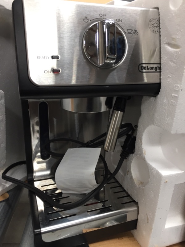 Photo 2 of ***DAMAGED***
De'Longhi ECP3420 Bar Pump Espresso and Cappuccino Machine, 15", Black