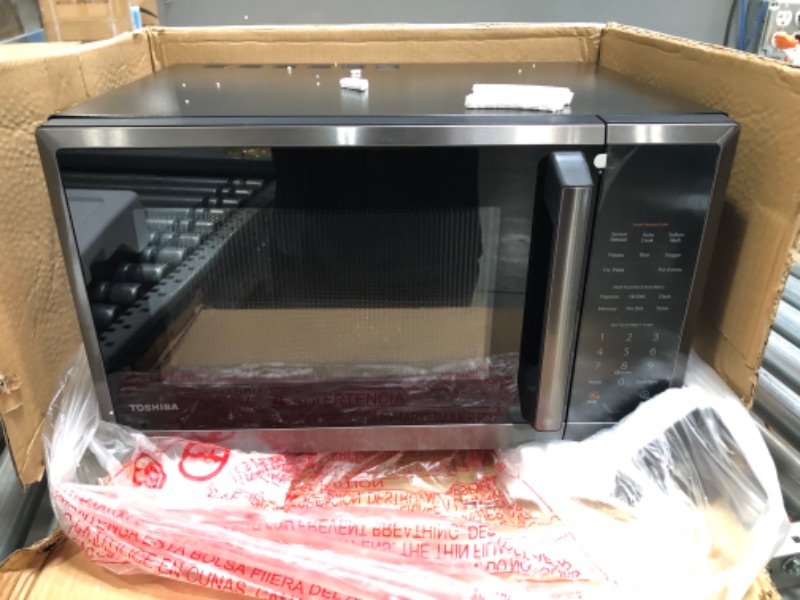 Photo 2 of Toshiba ML2-EM12EA(BS) Microwave Oven with Smart Sensor, Eco Mode, and Sound On/Off function, 1.2Cu.ft/1100W, Black Stainless Steel
