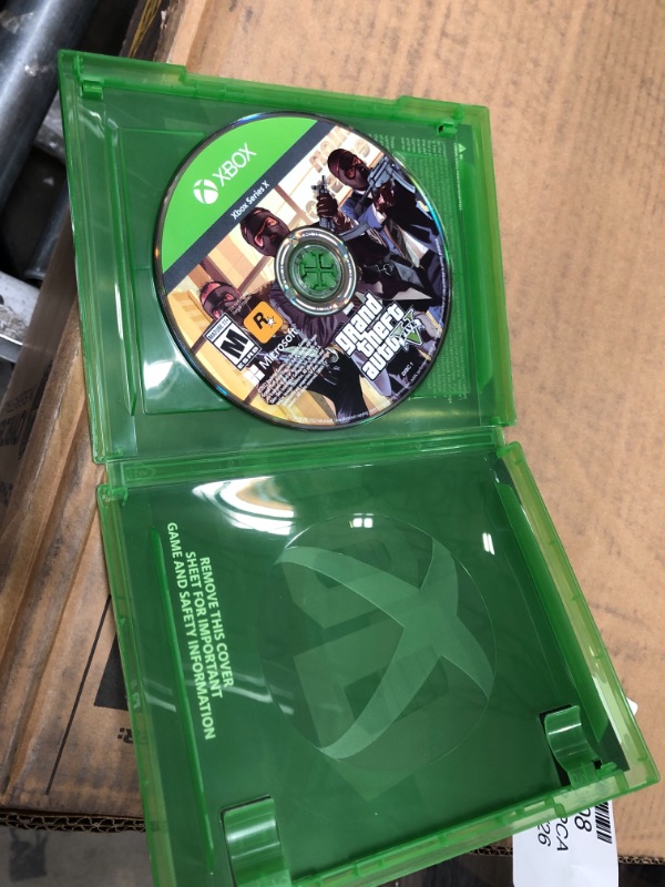 Photo 2 of Grand Theft Auto V - Xbox Series X

