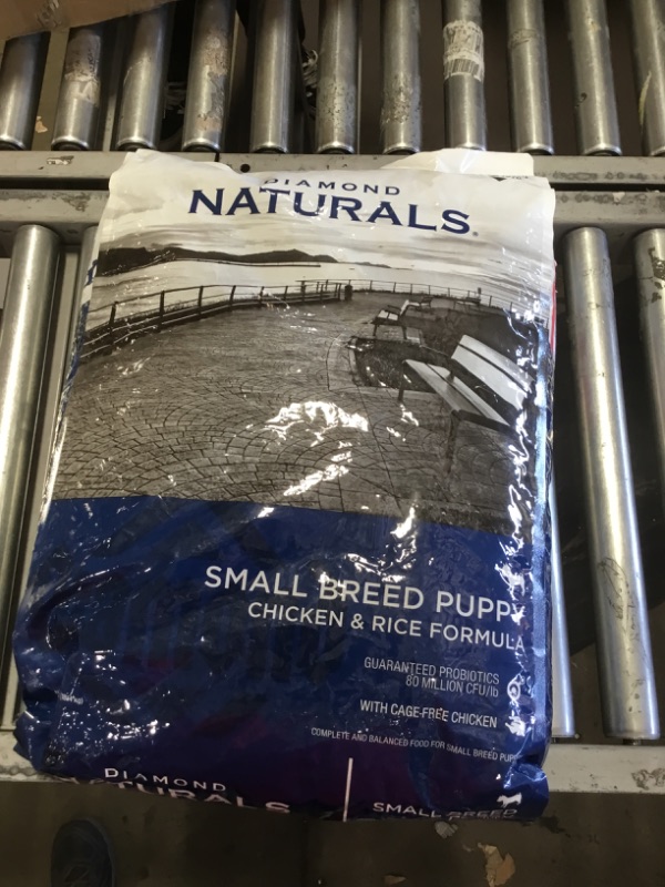 Photo 2 of ***BEST BY 3/22***
**NON-REFUNDABLE***
Diamond Naturals Real Meat Premium Small and Medium Breed Formulas Dry Dog Food Protein, Probiotics and Antioxidants
