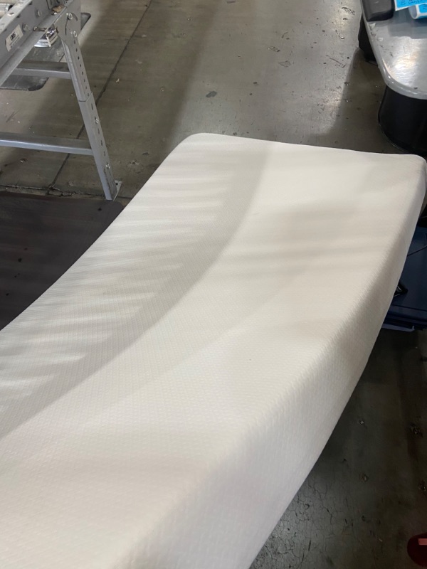 Photo 1 of Amazon Basics 6-Inch Memory Foam Mattress - Soft Plush Feel, Twin
