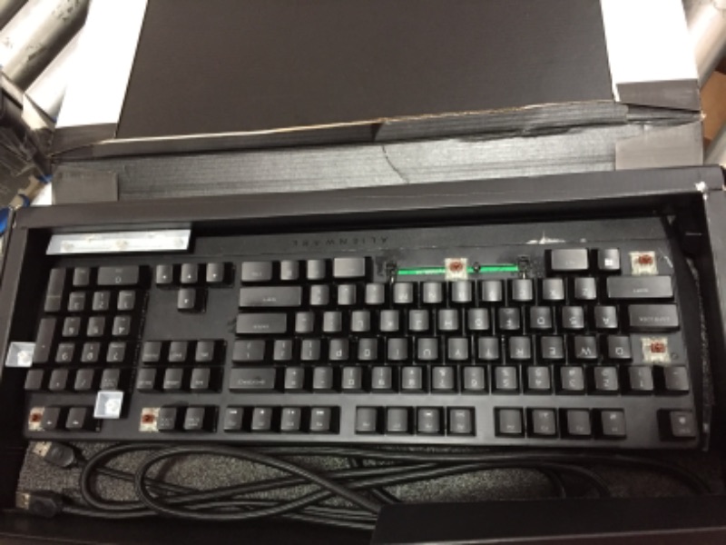 Photo 2 of Alienware AW410K RGB Mechanical Gaming Keyboard Cherry MX Brown Switches
