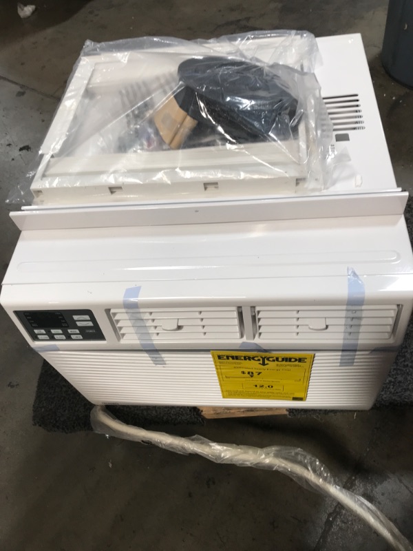 Photo 2 of ***UNIT POWERS ON BUT DOESN'T BLOW ANY AIR**
BLACK+DECKER 10,000 BTU Electronic Energy Star Window Air Conditioner with Remote Control, White
