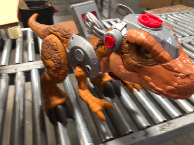 Photo 4 of Imaginext Jurassic World T. Rex Dinosaur Playset [Amazon Exclusive]
SCRATCHES*