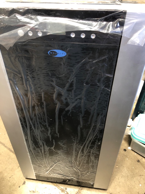Photo 1 of Whynter ARC-14S 14,000 BTU Dual Hose Portable Air Conditioner, Dehumidifier, Fan with Activated Carbon Filter in Platinum and Black plus Storage bag for Rooms up to 500 sq ft