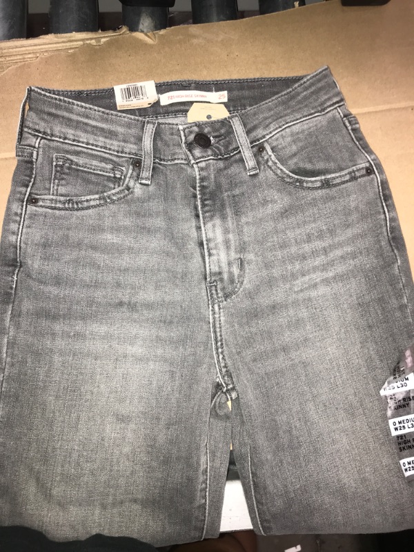 Photo 2 of Levi's(r) Womens 721 High Rise Skinny -SIZE 25