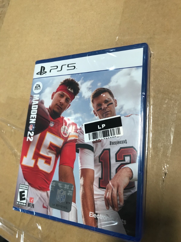 Photo 2 of Madden NFL 22 - PlayStation 5

