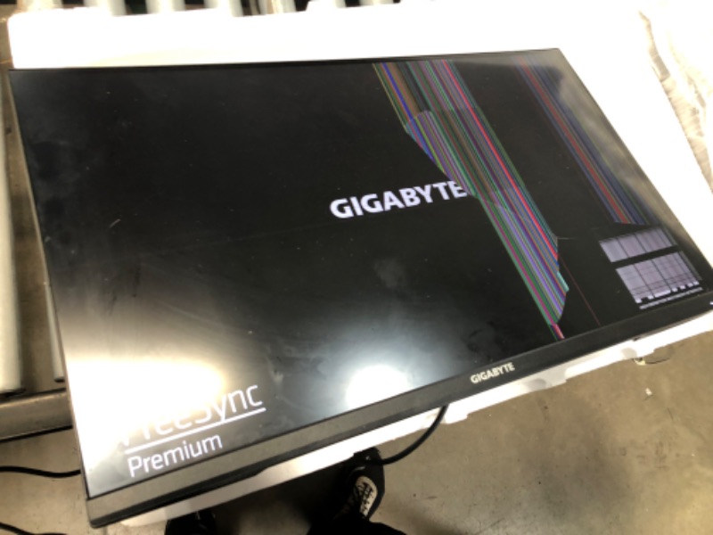 Photo 2 of ***READ NOTES***
GIGABYTE M32Q 32" 165Hz Gaming Monitor, 2560 x 1440 SS IPS Display, 0.8ms (MPRT) Response Time, 9?4% DCI-P3, VESA Display HDR400, FreeSync Premium, 1x Display Port 1.2, 2x HDMI 2.0

