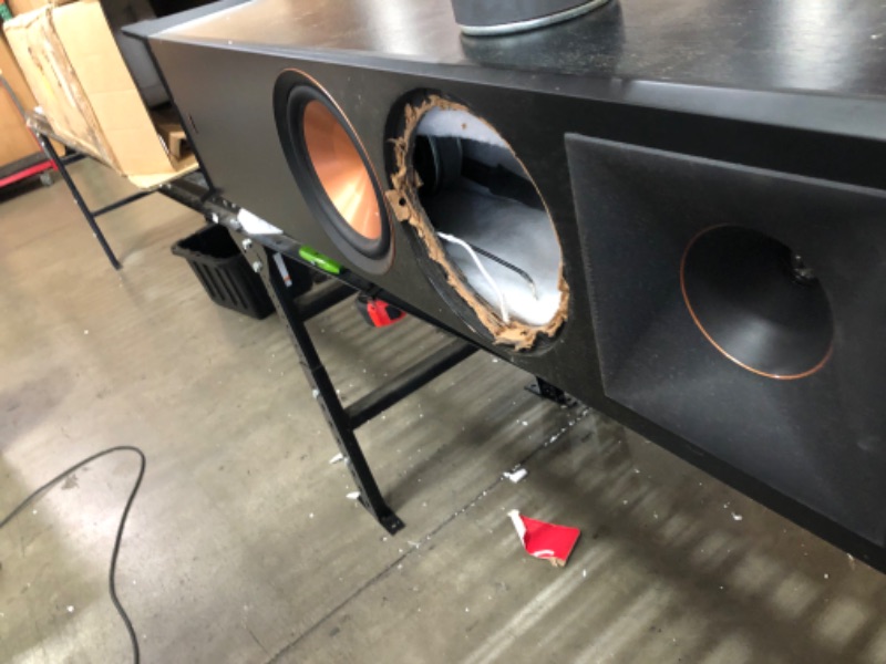 Photo 7 of (wood around speaker goes is broken and damaged speaker itself does not look to be damaged)

Klipsch RP-8000F Reference Premiere Floorstanding Speaker - Each (Ebony)
