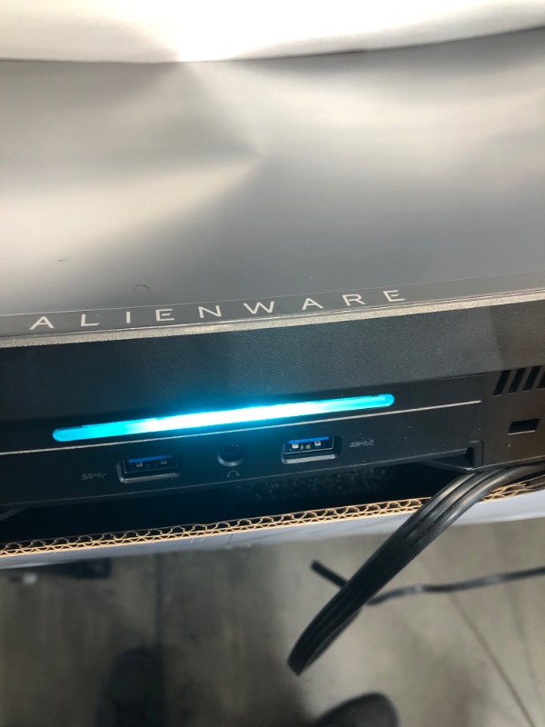 Photo 1 of Alienware 120Hz UltraWide Gaming Monitor 34 Inch Curved Monitor with WQHD (3440 x 1440) Anti-Glare Display, 2ms Response Time, Nvidia G-Sync, Lunar Light - AW3420DW
