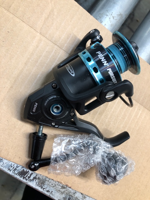 Photo 3 of  Pursuit IV 3000LE Spinning Fishing Reel
