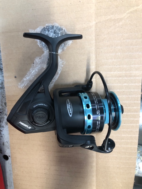 Photo 2 of  Pursuit IV 3000LE Spinning Fishing Reel
