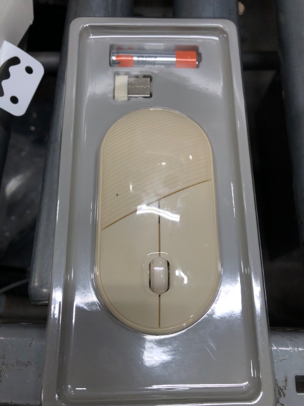 Photo 1 of heyday™ Bluetooth Mouse

