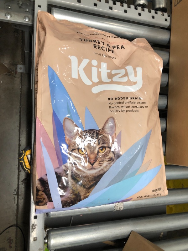 Photo 2 of *EXP: 02/2022* Amazon Brand - Kitzy Dry Cat Food, No Added Grains (Turkey/Whitefish & Pea Recipe)
