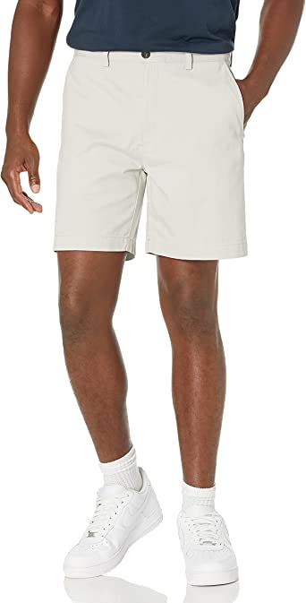 Photo 1 of Amazon Essentials Men's Classic-Fit 9" Short
size 40