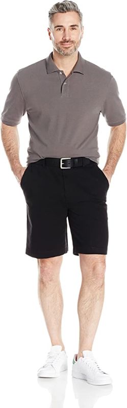 Photo 1 of Amazon Essentials Men's Classic-Fit 9" Short
size 40