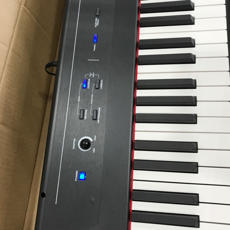 Photo 4 of Alesis Recital – 88 Key Digital Piano Keyboard with Semi Weighted Keys, 2x20W Speakers, 5 Voices, Split, Layer and Lesson Mode, FX and Piano Lessons
