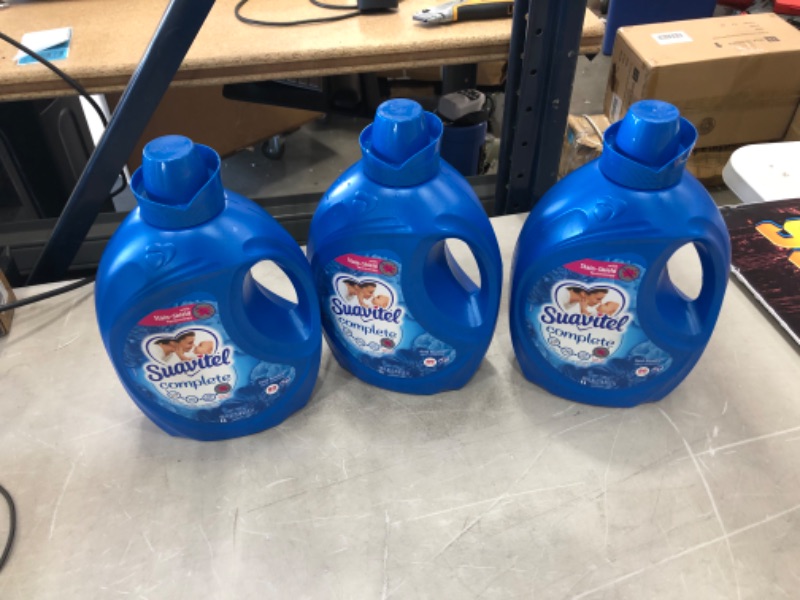 Photo 2 of 3 items 
Suavitel Complete Scented Liquid Fabric Softener and Conditioner - Field Flowers - 105 fl oz (x3)